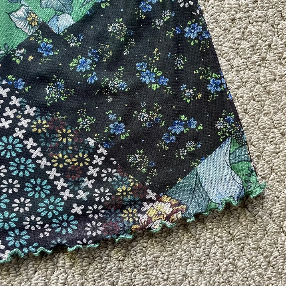 Urban Outfitters breezy mini